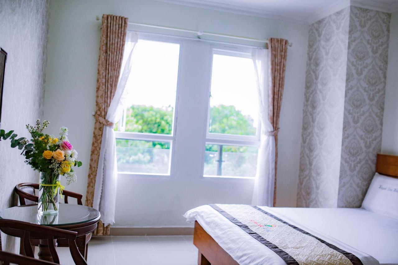 Huynh Duc Hotel Cao Lanh Экстерьер фото